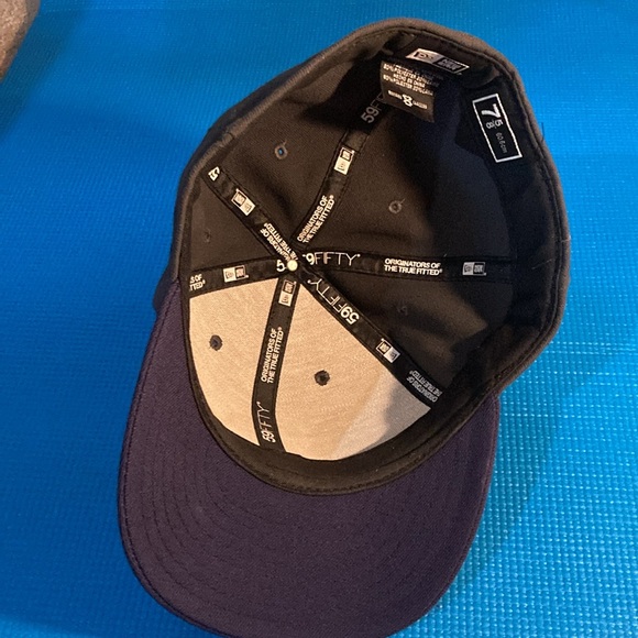 Illinois Fighting Illini hat - Picture 5 of 6